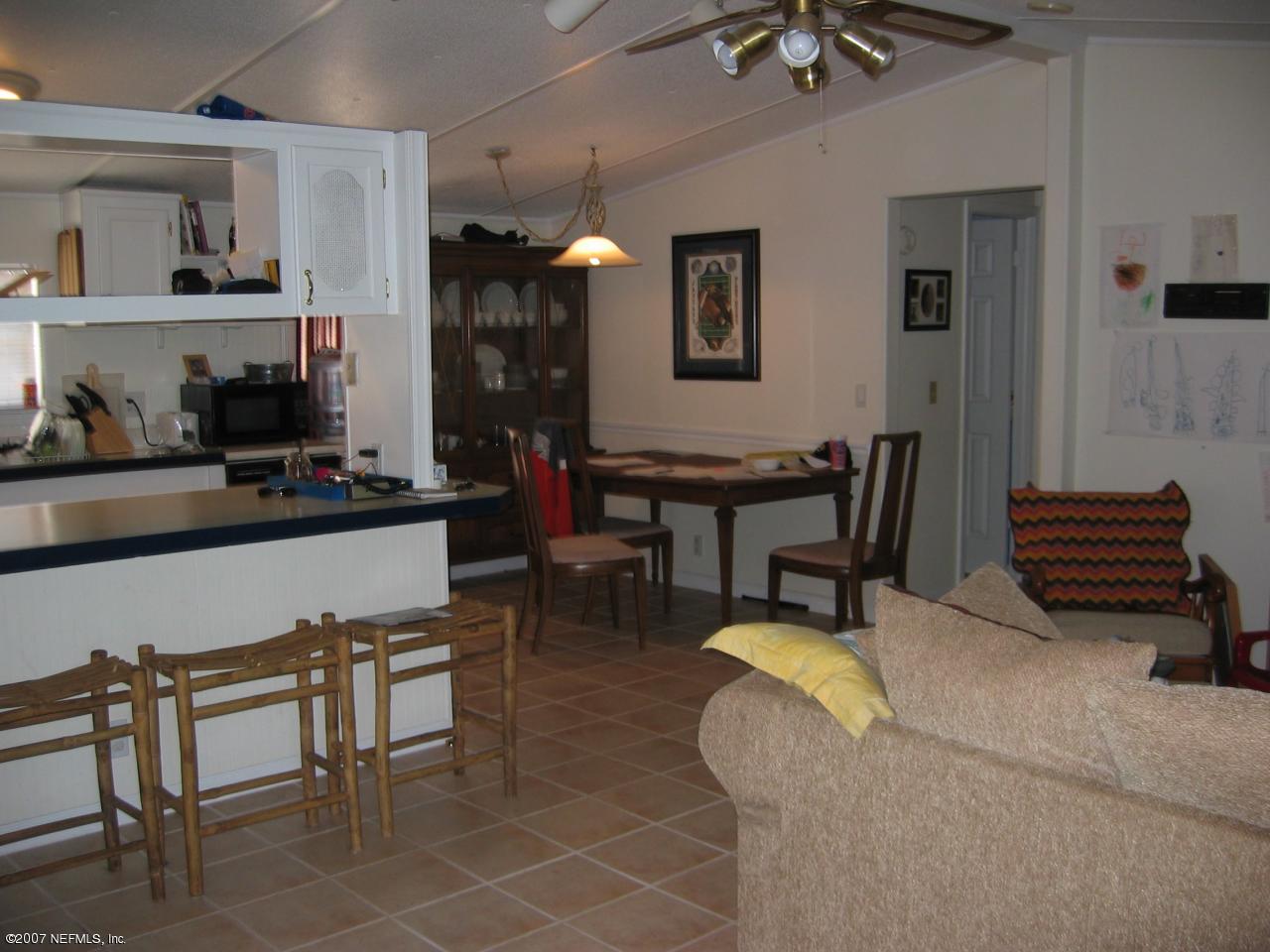 13700 Chauny Road Jacksonville, FL 32224 - Photo 3 of 15 living room