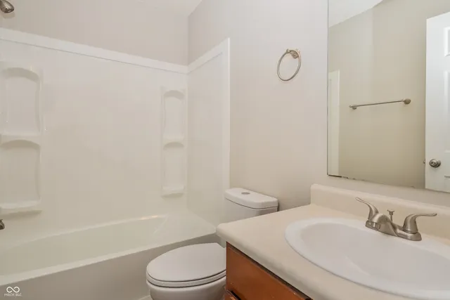 $1,870 | 536 New Moon Street, Avon, IN 46123