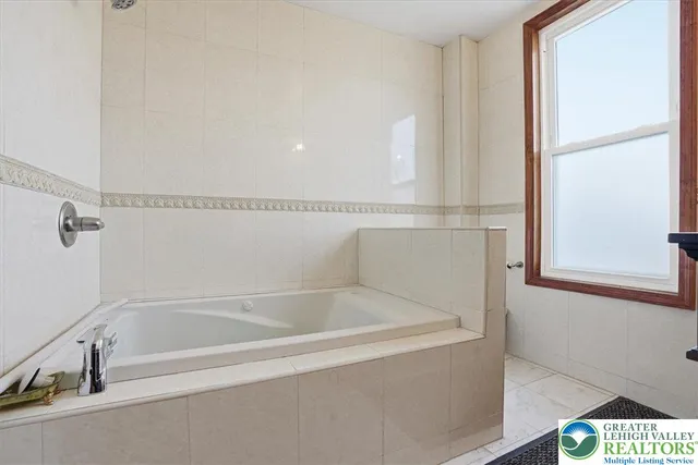 $619,999 | 768 Washington Street, Easton, PA 18042