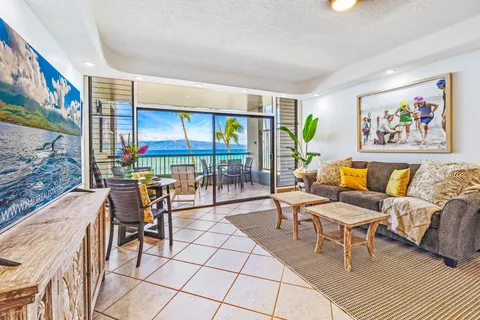 $649,000 | 3875 Lower Honoapiilani Road, Unit B305, Lahaina, HI 96761