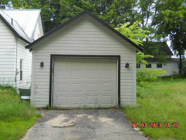 23 Roxbury Road Mexico, ME 04257 - Photo 8 of 11 Parking Lot/Garage.