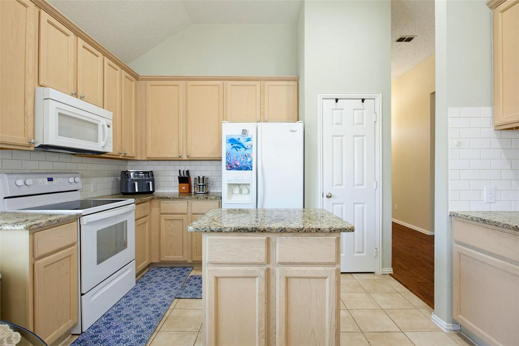 727 Hollow Ridge Drive Allen, TX 75002 - Photo 13 of 26