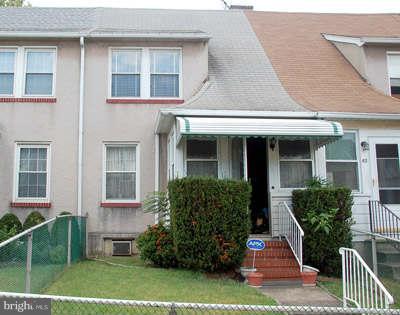 40 Kinship Road Baltimore, MD 21222 - Photo 1 of 2 front view of house with a yard