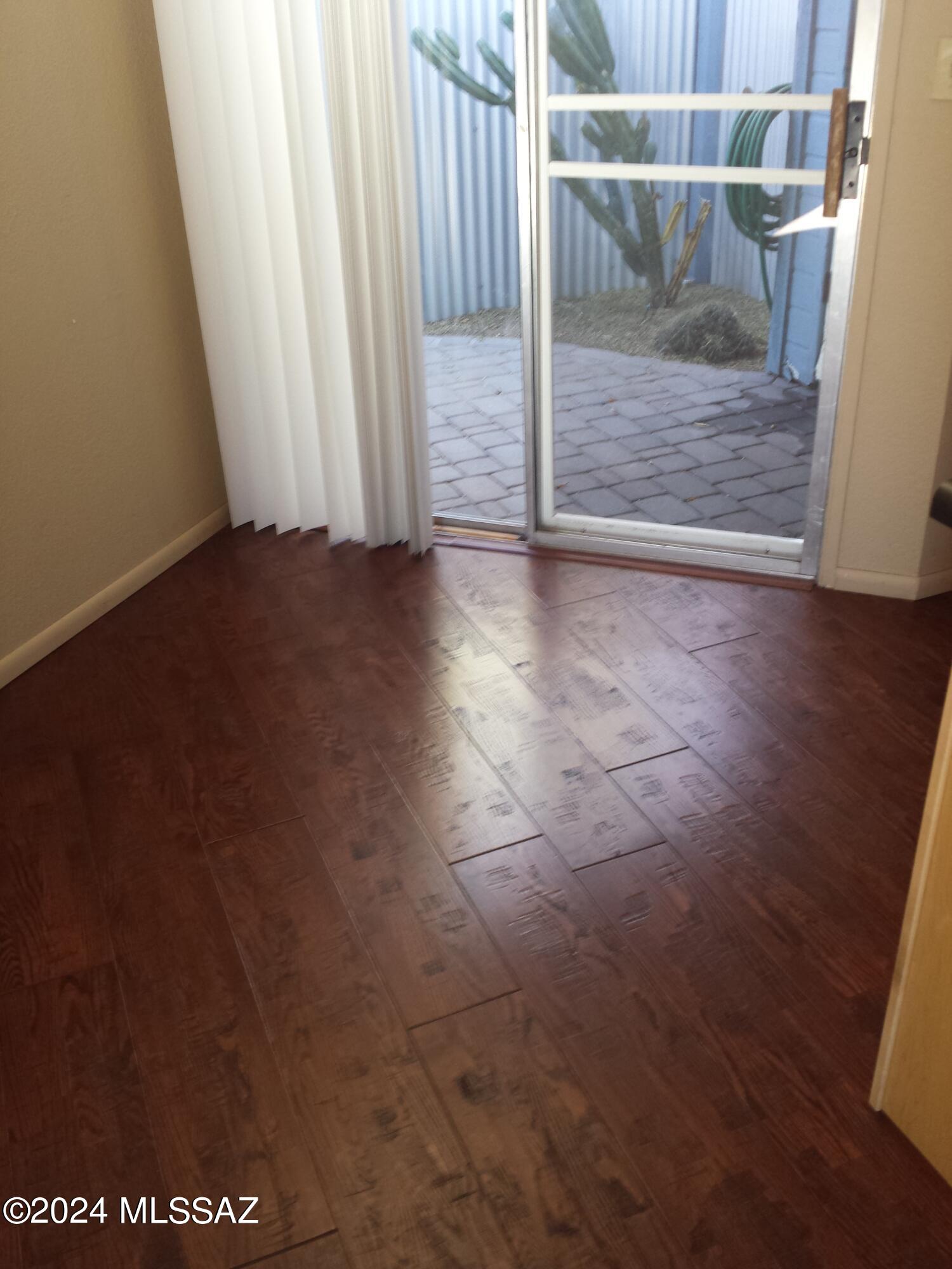 1115 West Roger Road Tucson, AZ 85705 - Photo 11 of 17