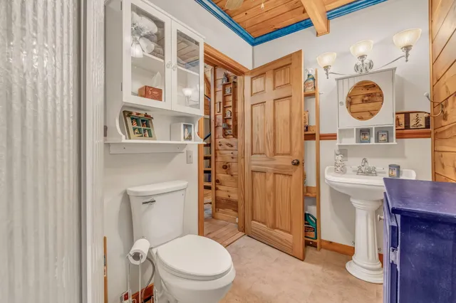 $355,000 | 19 Birch Estates, Rome, ME 04963