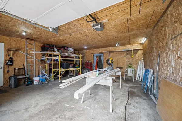 $269,900 | 220 Arcade Street, Maquoketa, IA 52060