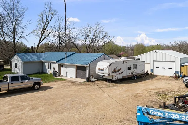 $269,900 | 220 Arcade Street, Maquoketa, IA 52060