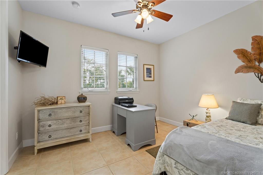 1560 Island Cove Road Fort Pierce, FL 34949 - Photo 17 of 51 Guest Ensuite on Main Level