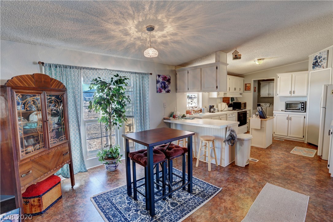 3701 Horn Road Pahrump, NV 89048 - Photo 8 of 36 Gallery Image 8