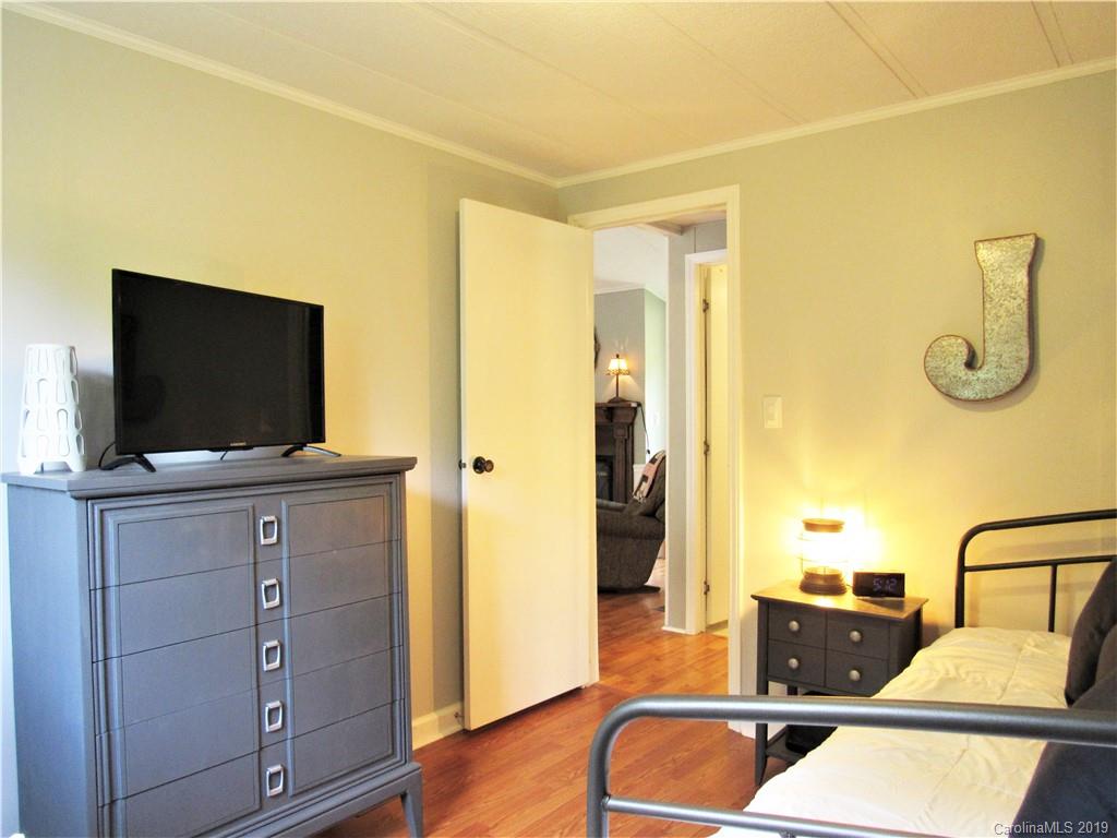 2172 Mission Road York, SC 29745 - Photo 22 of 30 a living room with furniture and flat screen tv