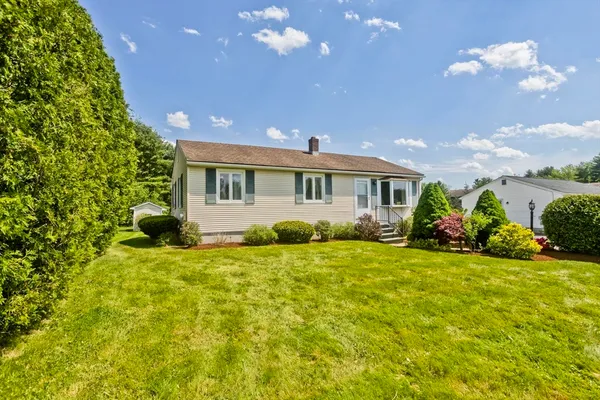 $419,900 | 25 Ballard Street, Easthampton, MA 01027