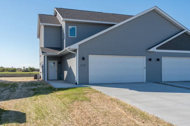 $299,900 | 3131 Noble Drive, Mankato, MN 56001