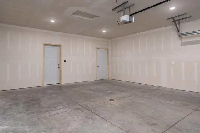 $299,900 | 3131 Noble Drive, Mankato, MN 56001