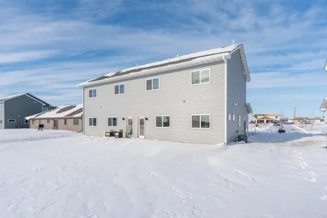 $299,900 | 3131 Noble Drive, Mankato, MN 56001