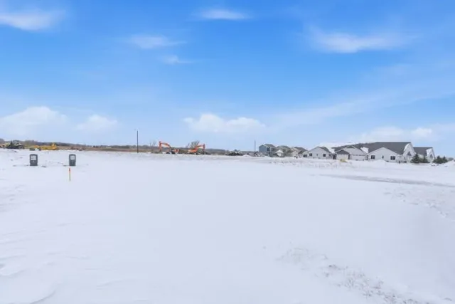 $299,900 | 3131 Noble Drive, Mankato, MN 56001