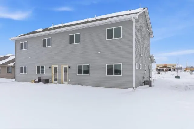 $299,900 | 3131 Noble Drive, Mankato, MN 56001