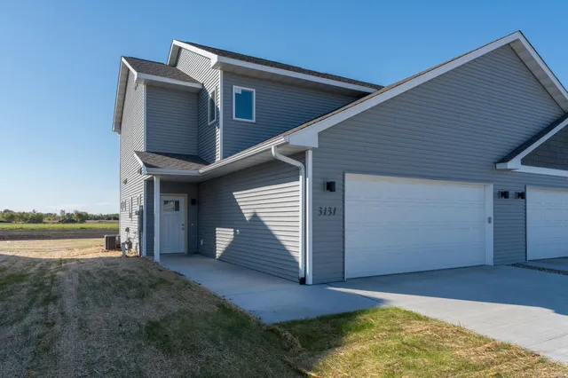 $299,900 | 3131 Noble Drive, Mankato, MN 56001