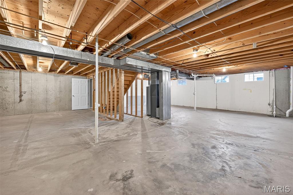 2016 Freemantle Court Florissant, MO 63031 - Photo 30 of 41