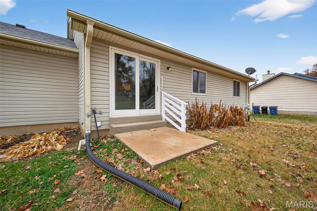 2016 Freemantle Court Florissant, MO 63031 - Photo 35 of 41