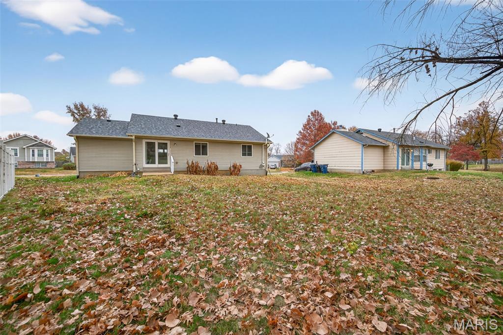 2016 Freemantle Court Florissant, MO 63031 - Photo 36 of 41