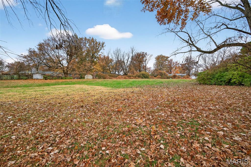 2016 Freemantle Court Florissant, MO 63031 - Photo 40 of 41