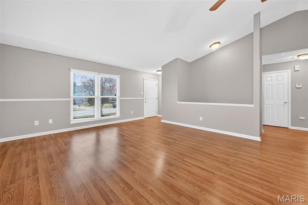 2016 Freemantle Court Florissant, MO 63031 - Photo 10 of 41