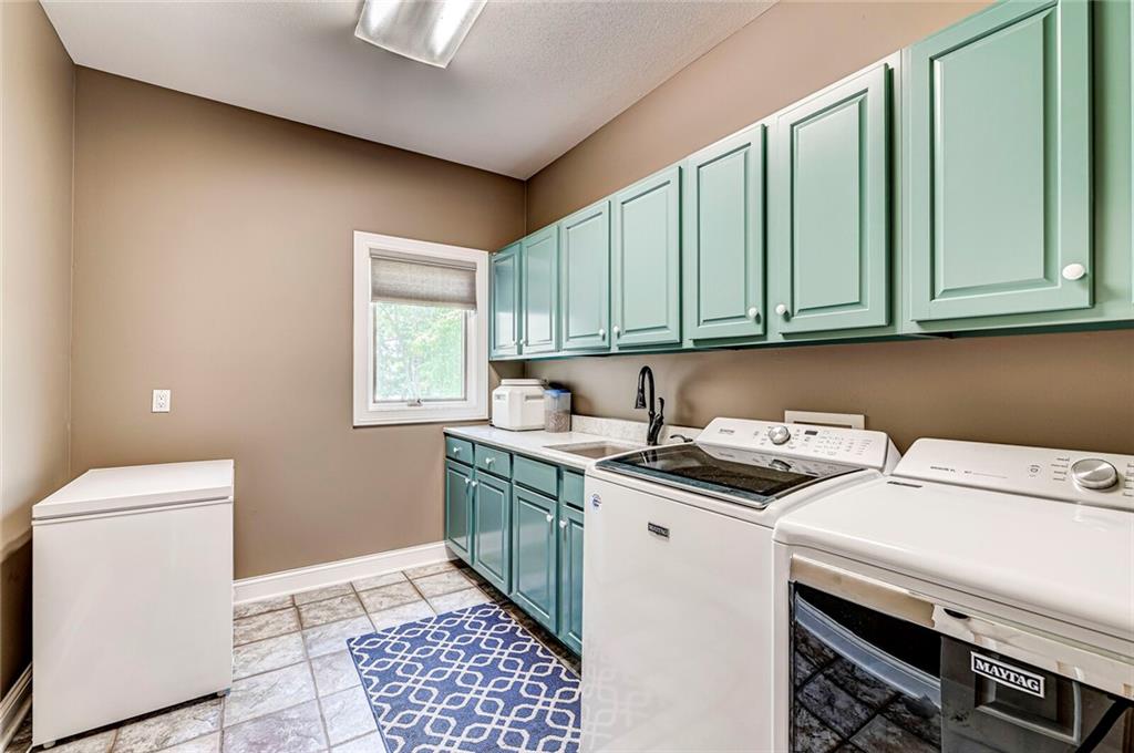 4402 Mallard Point Columbus, IN 47201 - Photo 18 of 36 Gallery Image 18