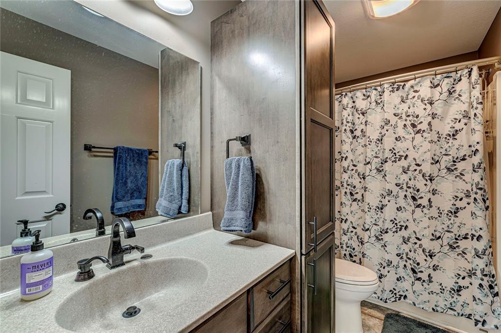 4402 Mallard Point Columbus, IN 47201 - Photo 25 of 36 Gallery Image 25