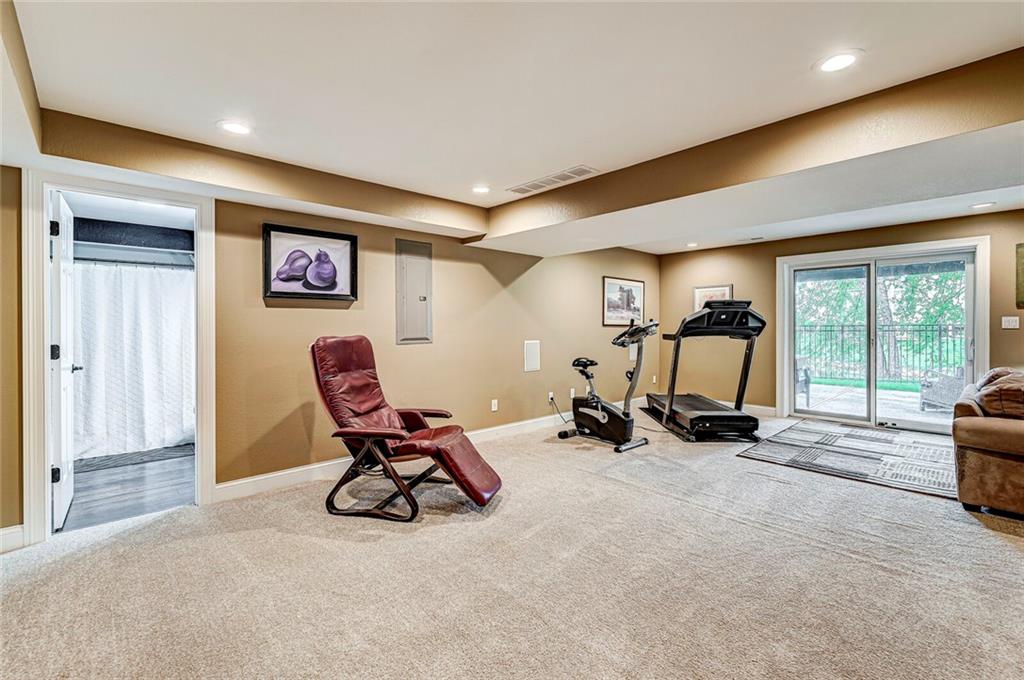 4402 Mallard Point Columbus, IN 47201 - Photo 28 of 36 Gallery Image 28