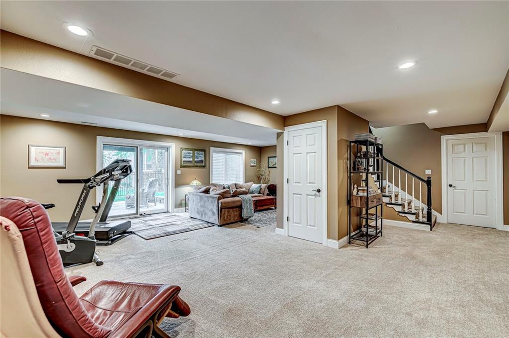 4402 Mallard Point Columbus, IN 47201 - Photo 29 of 36 Gallery Image 29