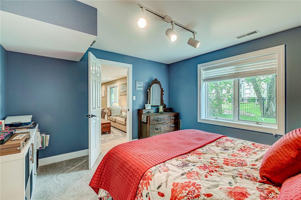 4402 Mallard Point Columbus, IN 47201 - Photo 30 of 36 Gallery Image 30