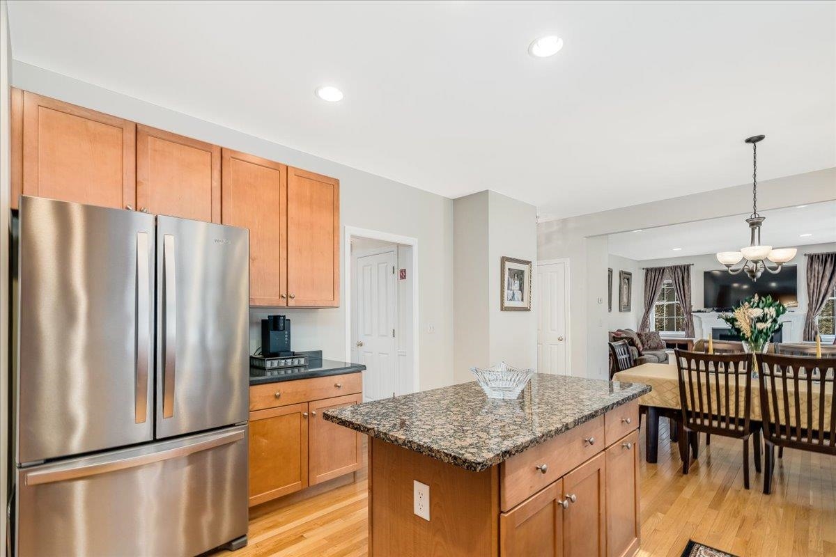 193 New Boston Road Bedford, NH 03110 - Photo 7 of 54 Gallery Image 7
