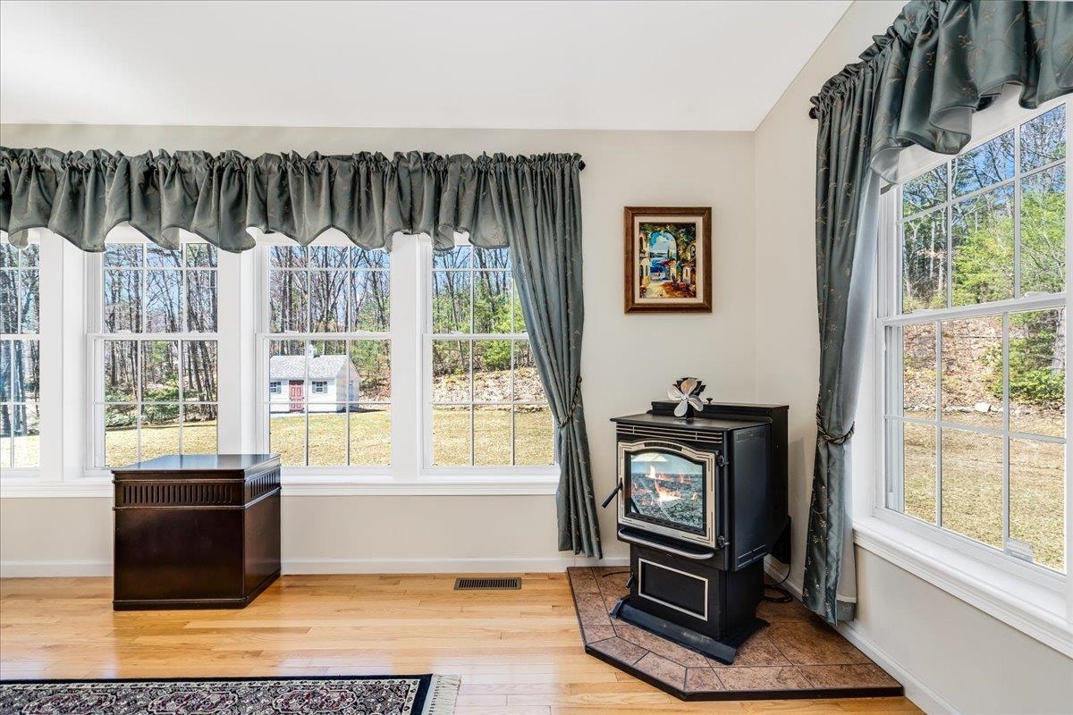 193 New Boston Road Bedford, NH 03110 - Photo 10 of 54 Gallery Image 10