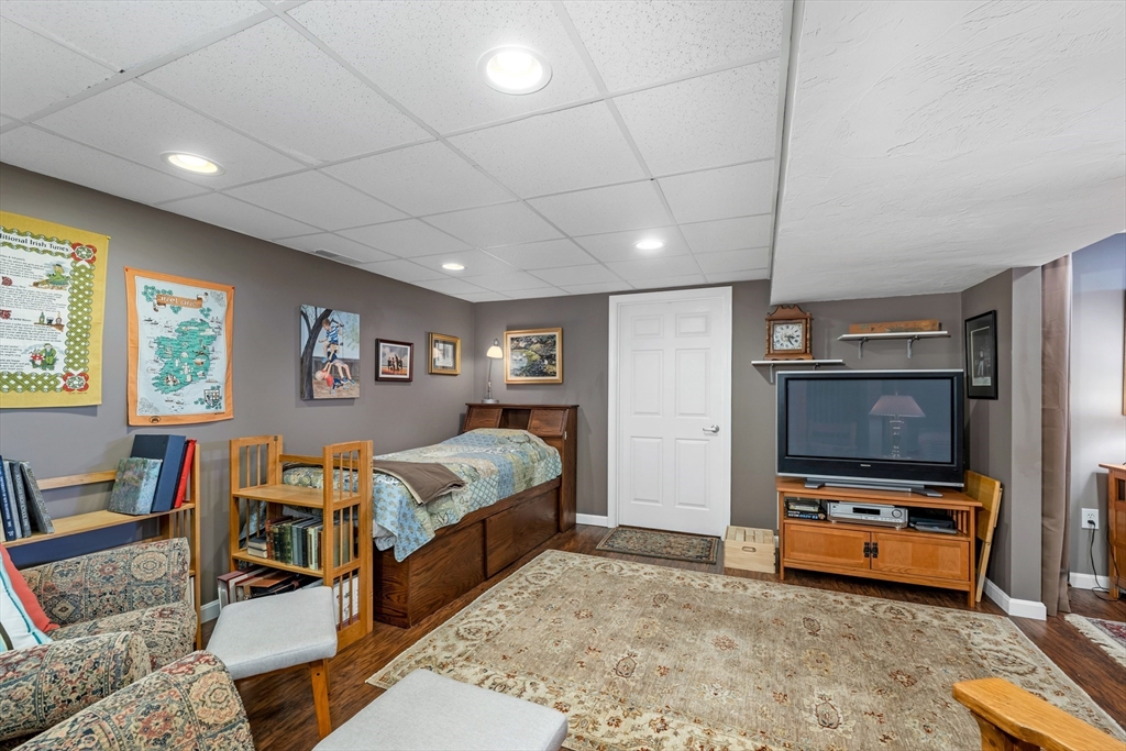 71 Hawthorne Village Road, Unit 71 Nashua, NH 03062 - Photo 29 of 42 Gallery Image 29