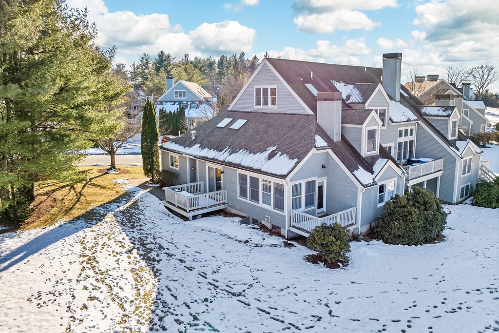 71 Hawthorne Village Road, Unit 71 Nashua, NH 03062 - Photo 3 of 42 Gallery Image 3