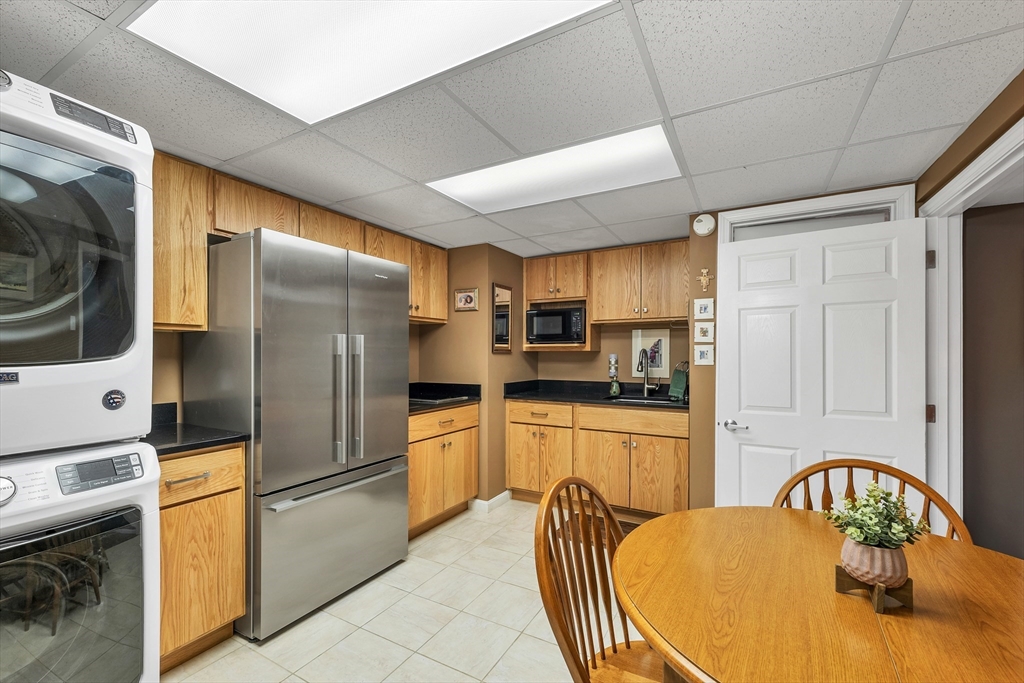 71 Hawthorne Village Road, Unit 71 Nashua, NH 03062 - Photo 33 of 42 Gallery Image 33