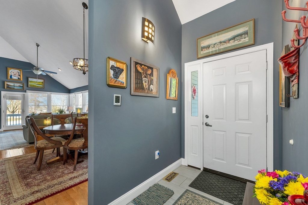 71 Hawthorne Village Road, Unit 71 Nashua, NH 03062 - Photo 5 of 42 Gallery Image 5
