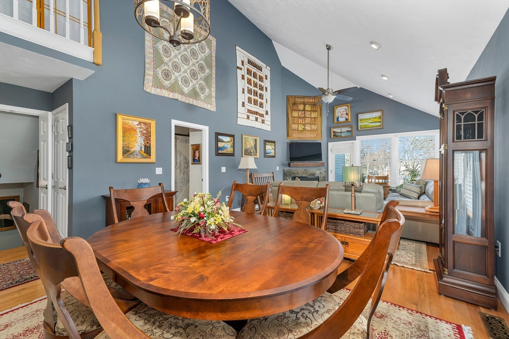 71 Hawthorne Village Road, Unit 71 Nashua, NH 03062 - Photo 7 of 42 Gallery Image 7