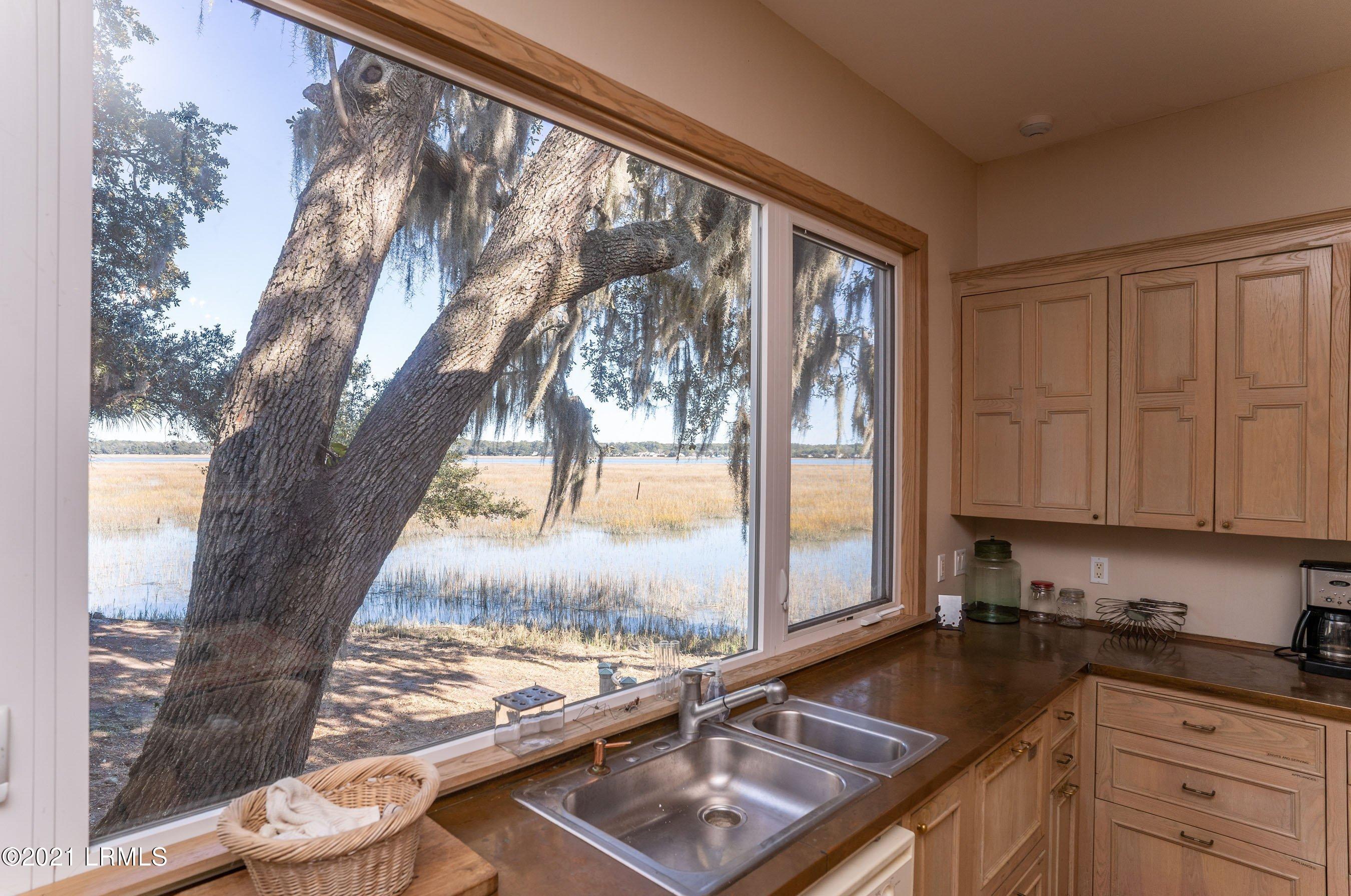 2201 Pigeon Point Road Beaufort, SC 29902 - Photo 18 of 50 DSC01615-2.jpg-SMALL