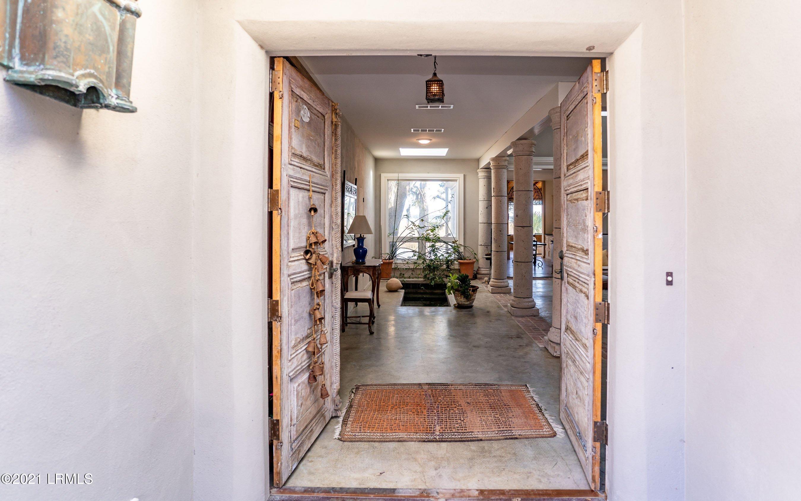 2201 Pigeon Point Road Beaufort, SC 29902 - Photo 5 of 50 DSC01673.jpg-SMALL
