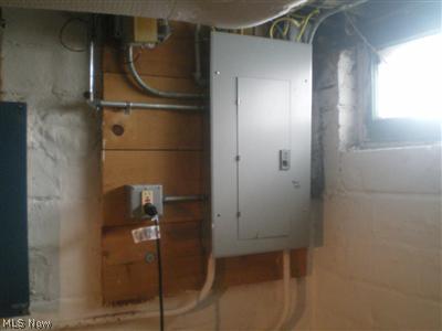1251 Quilliams Road Cleveland Heights, OH 44121 - Photo 10 of 10 NEWER ELECTRICAL