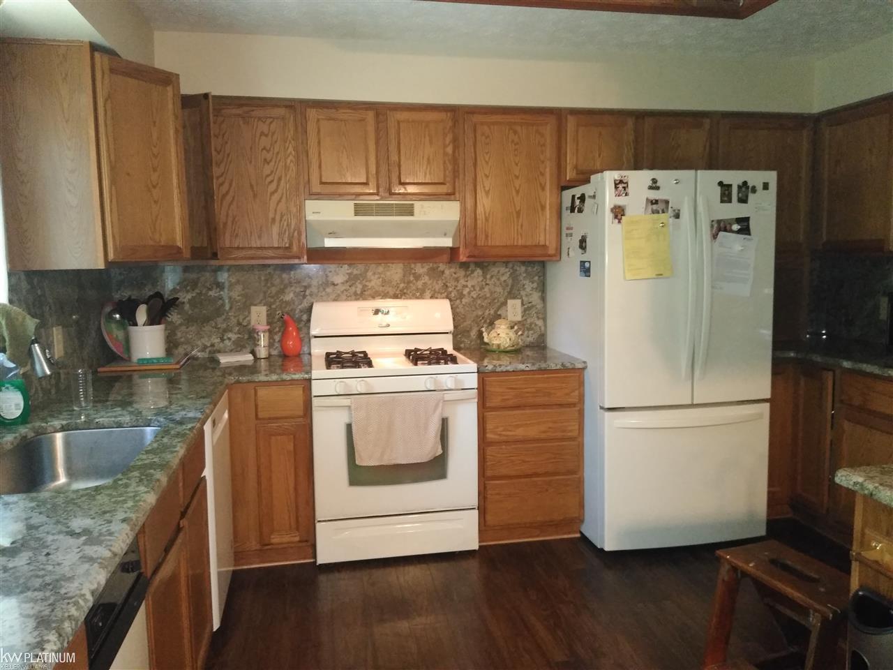 710 Nolan Road Goodells, MI 48027 - Photo 12 of 49 31387313-11.JPG