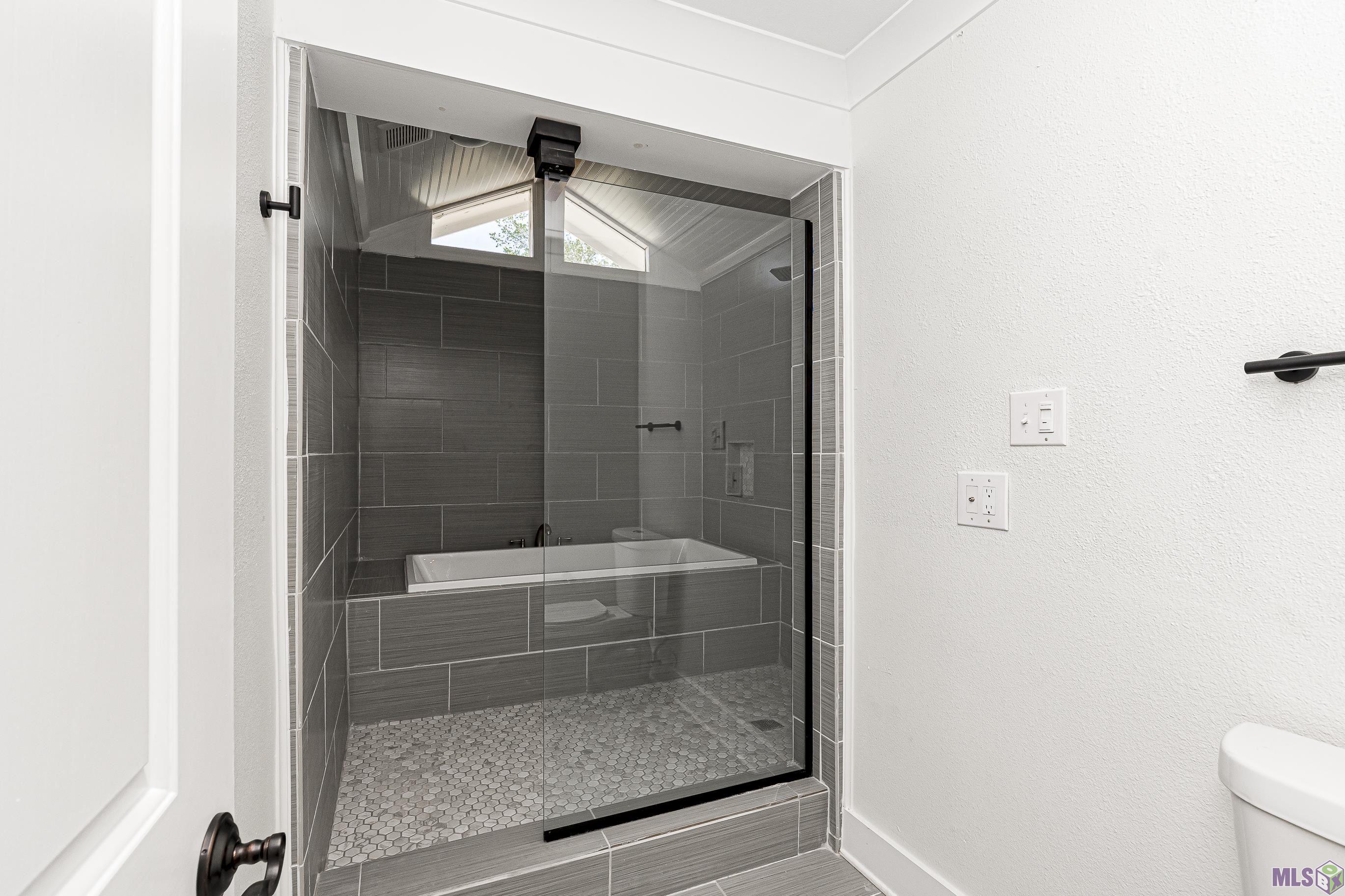 13723 Shortridge Avenue Baton Rouge, LA 70817 - Photo 15 of 27 Gallery Image 15