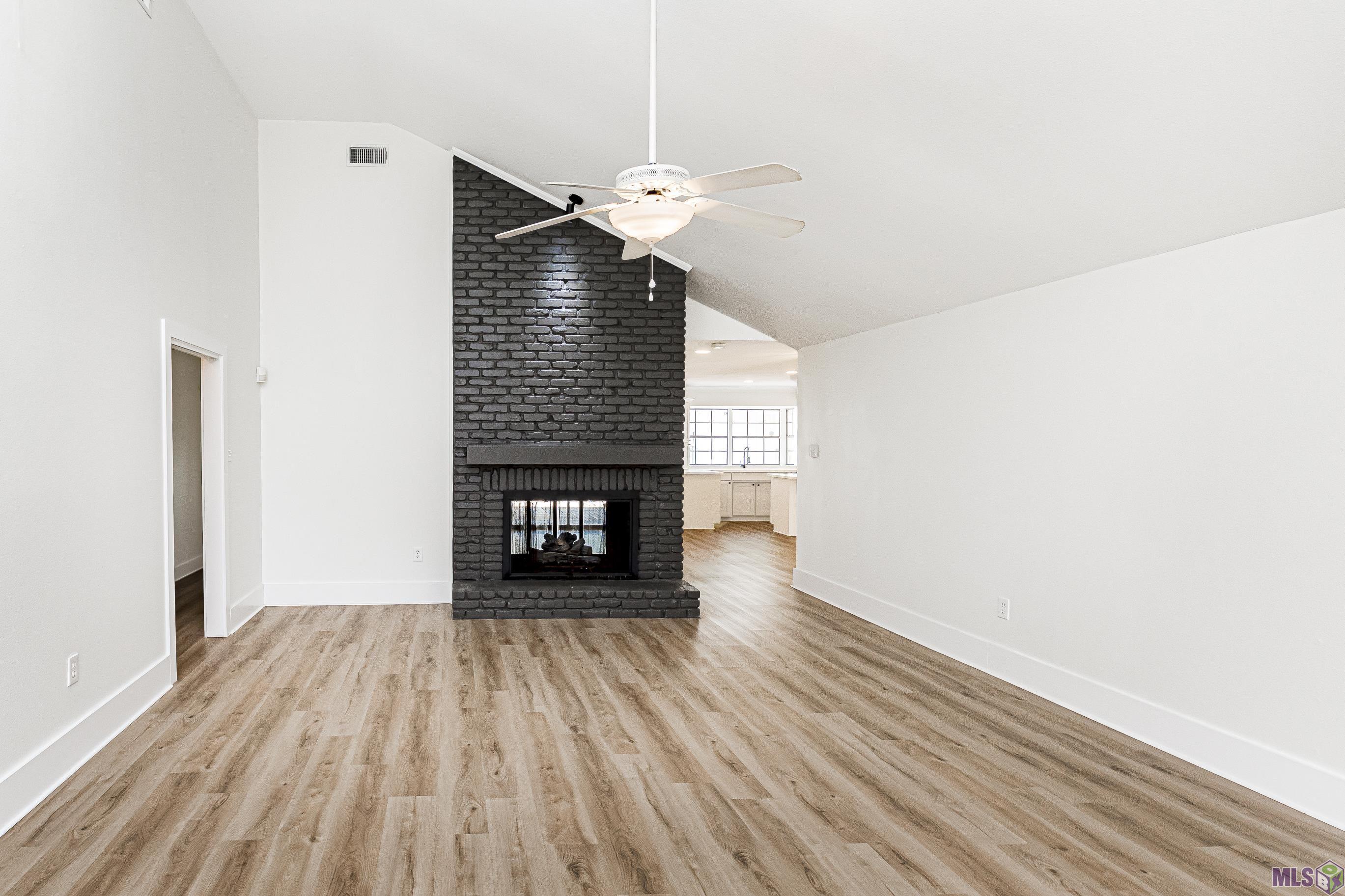 13723 Shortridge Avenue Baton Rouge, LA 70817 - Photo 5 of 27 Gallery Image 5