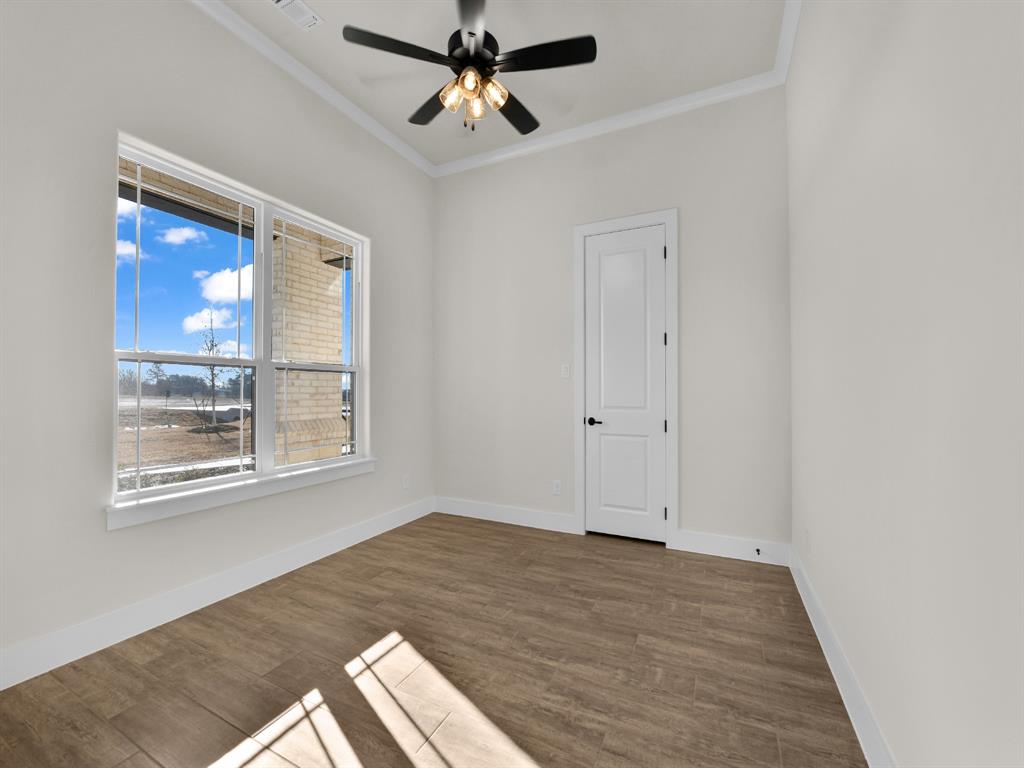 212 Desperado Way Weatherford, TX 76088 - Photo 10 of 36