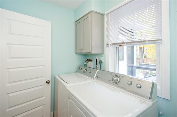 58 Thompson Street Maynard, MA 01754 - Photo 17 of 23 Gallery Image 17