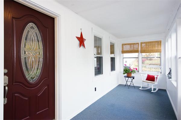 58 Thompson Street Maynard, MA 01754 - Photo 2 of 23 Gallery Image 2