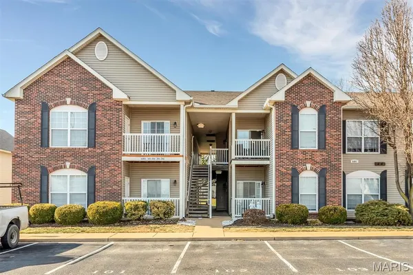 $160,000 | 6401 Brookfield Ct Drive, Unit 102, St. Louis, MO 63129