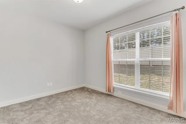 $163,000 | 6401 Brookfield Ct Drive, Unit 102, St. Louis, MO 63129