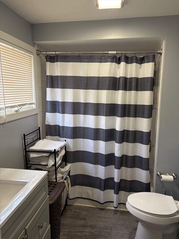 722 North Main Street Fall River, MA 02720 - Photo 12 of 32